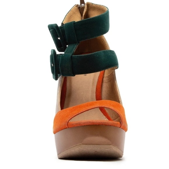 Peep toe platform wedge sandals - Picture 3 of 8